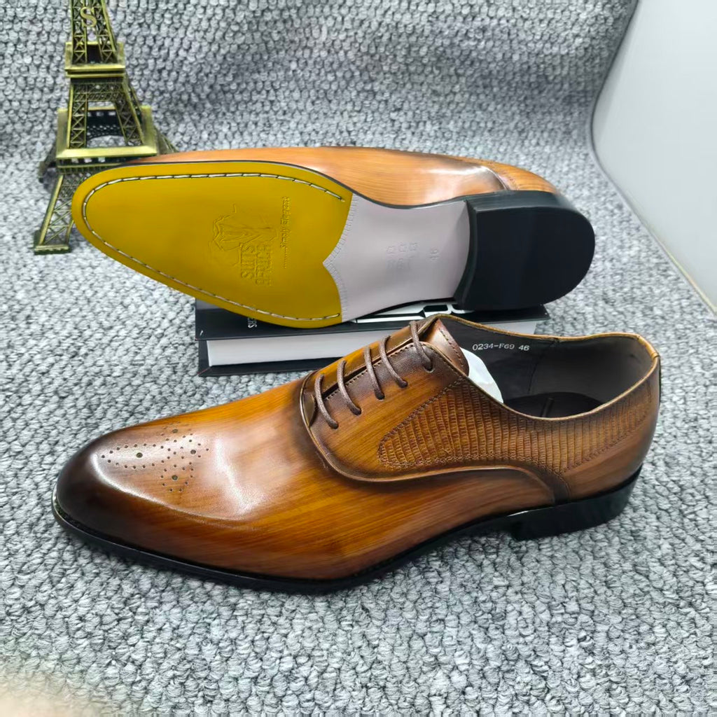 𝑪𝑳𝑨𝑺𝑺𝑰𝑪 𝑳𝑬𝑨𝑻𝑯𝑬𝑹 𝑺𝑯𝑶𝑬𝑺