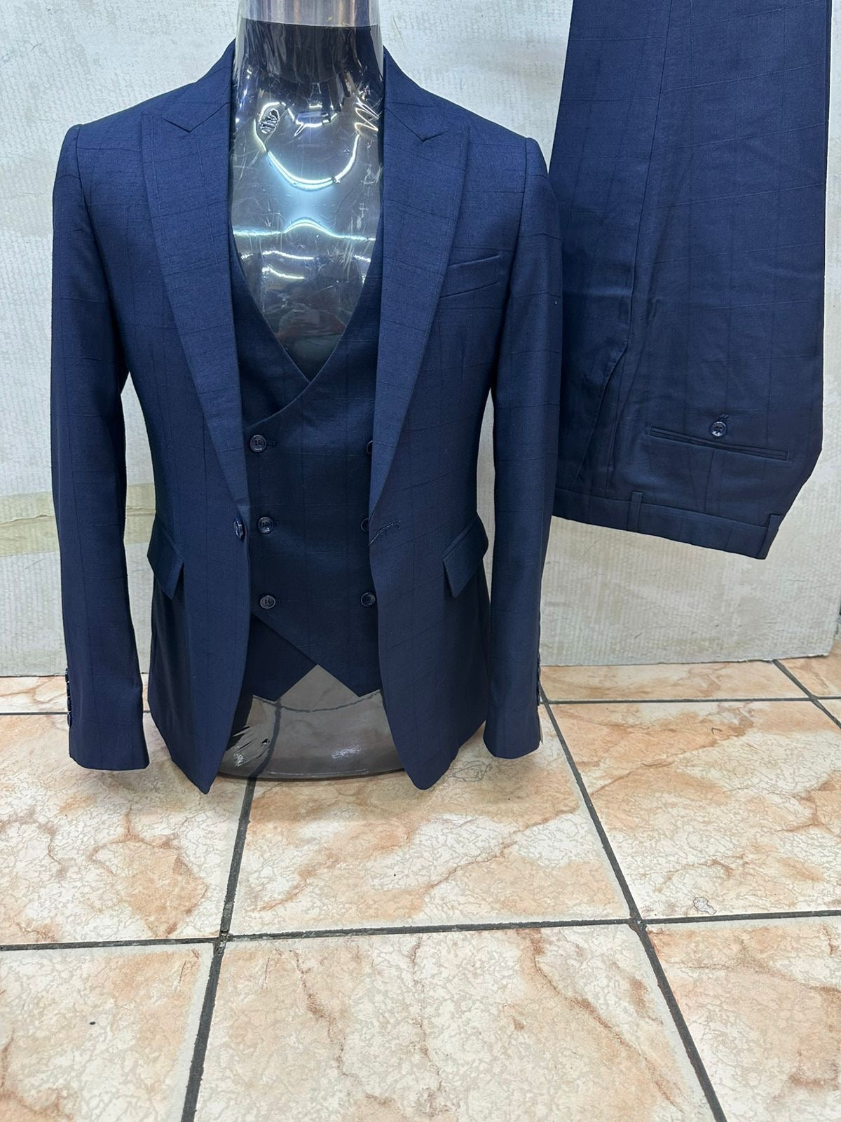 Plain 3-Piece Man Suits
