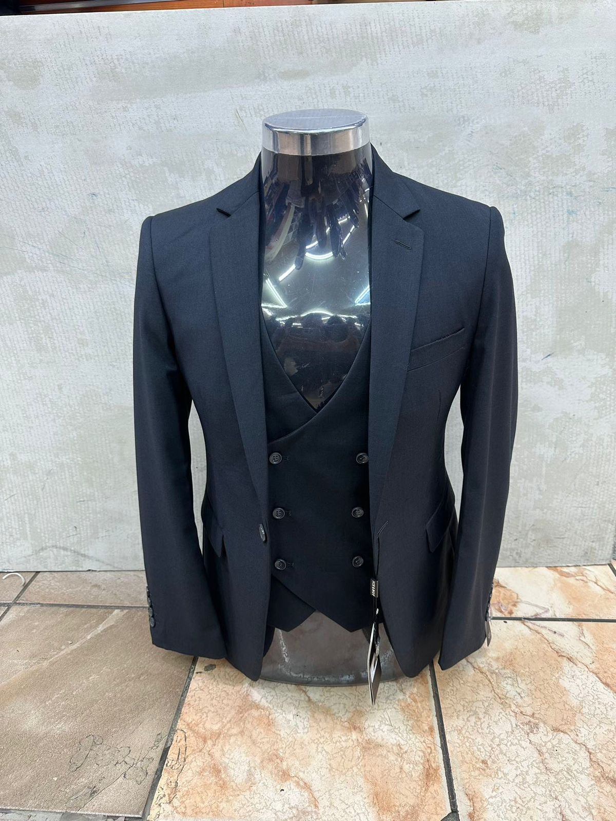 Plain 3-Piece Man Suits