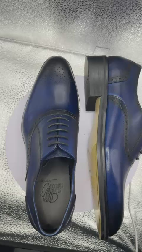 𝑪𝑳𝑨𝑺𝑺𝑰𝑪 𝑳𝑬𝑨𝑻𝑯𝑬𝑹 𝑺𝑯𝑶𝑬𝑺